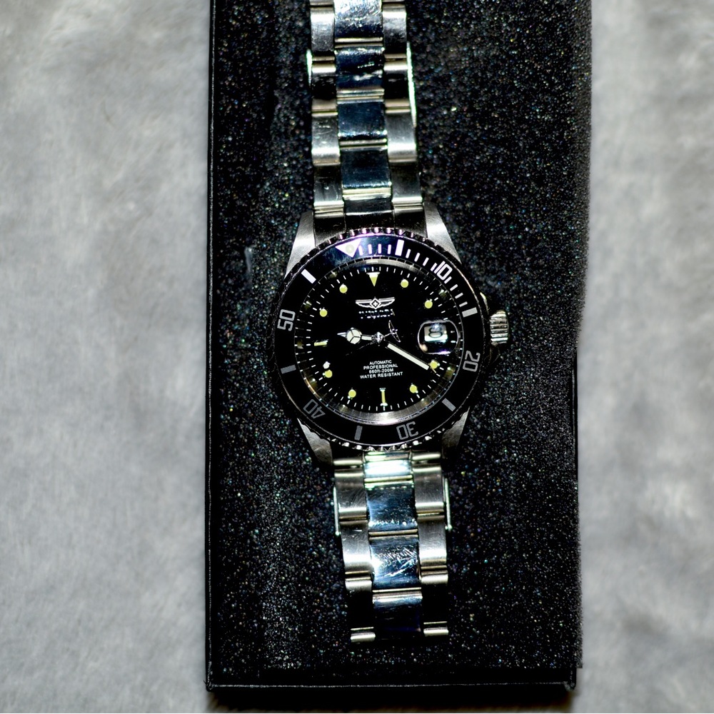 Invicta Men's watch black automatic